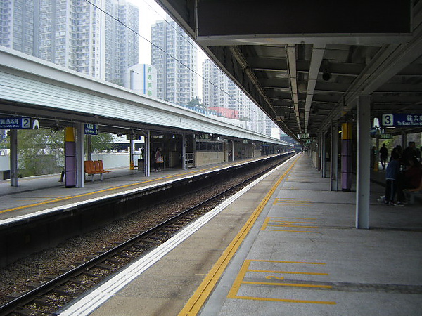 MTR_TaiPoMarket_Station_Platform(維基)