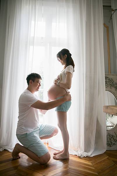 Pregnant_Photo_49.jpg