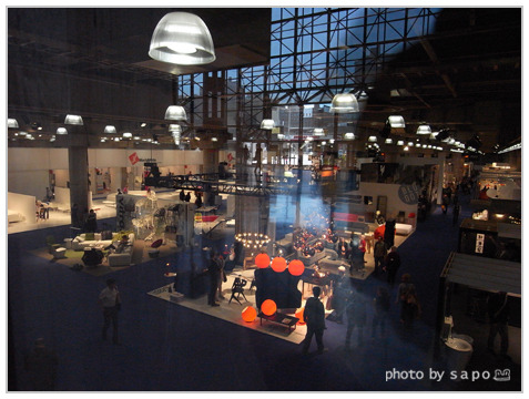 隔著玻璃俯瞰ICFF