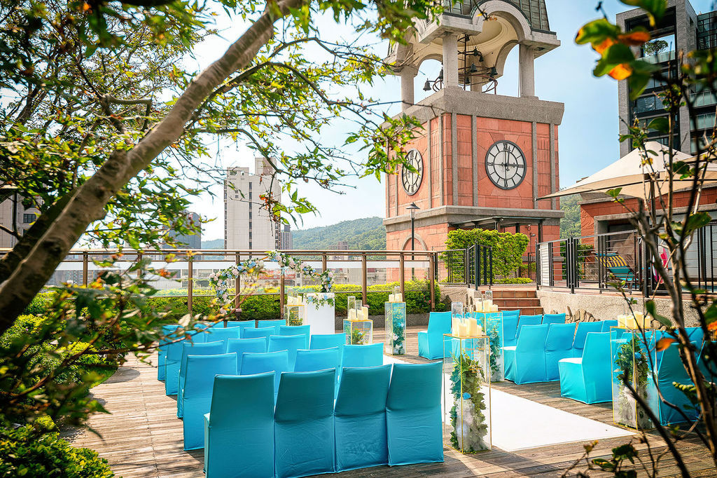 維多麗亞酒店-4F空中池畔花園 (2).jpg