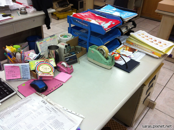 office_02 office_02