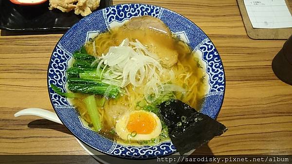 DSC_3552.JPG DSC_3552.JPG