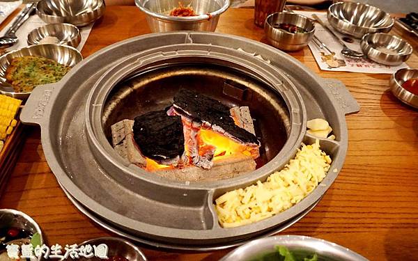 [台中 - 北區] 高品質高服務．韓國原汁原味烤肉店 ✗ 姜虎東678白丁烤肉