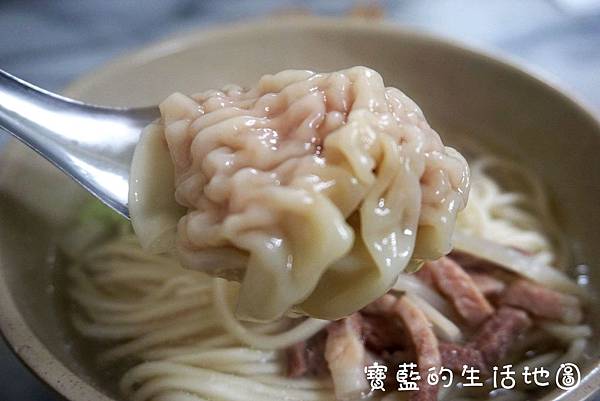 [高雄 - 鹽埕] 在地人的巷仔內美食．古早味美食小吃 ✗ 金溫州錕鈍大王