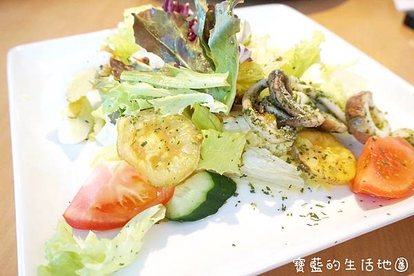 [台南 - 東區] 成大巷弄間的店面 ✗ 綠橄欖義大利麵