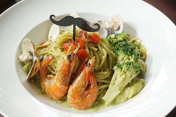 [高雄 - 左營] 超古錐鬍子照．創新自選配料早午餐 ✗ 鬍子茶 Who's Tea