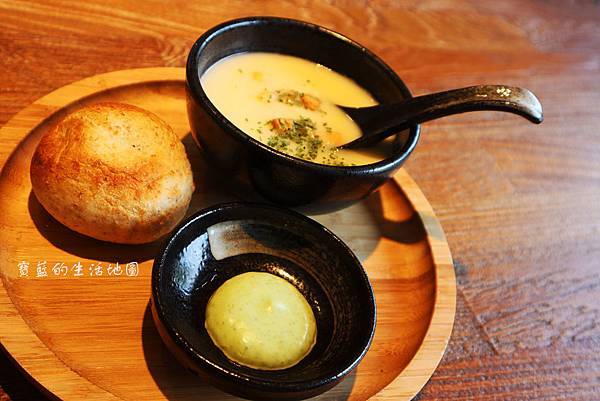 [台中 - 中區] 高質感的義台結合 ✗ YATS Light葉子(台中) with 品記宵夜