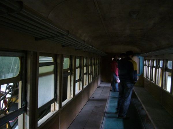林田山裡面的廢棄展示火車廂