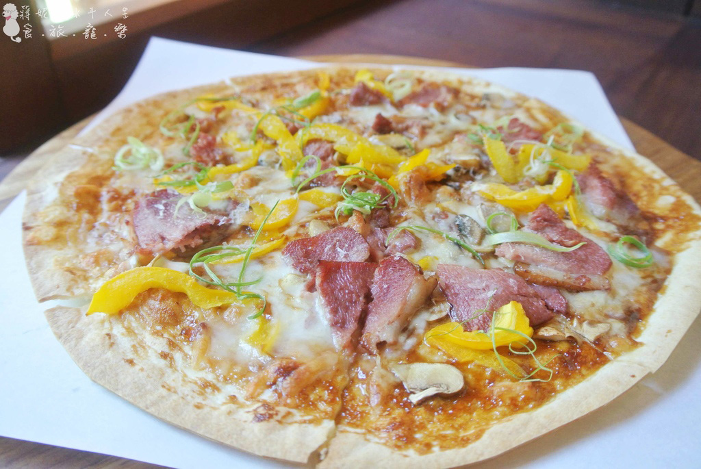 成真咖啡 青蔥櫻桃鴨薄餅.jpg 成真咖啡 青蔥櫻桃鴨薄餅.jpg