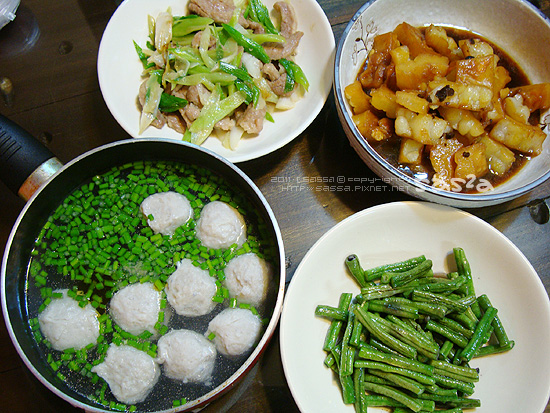 蒜苗二層肉、鼓汁苦瓜、菜豆、韭菜魚丸湯