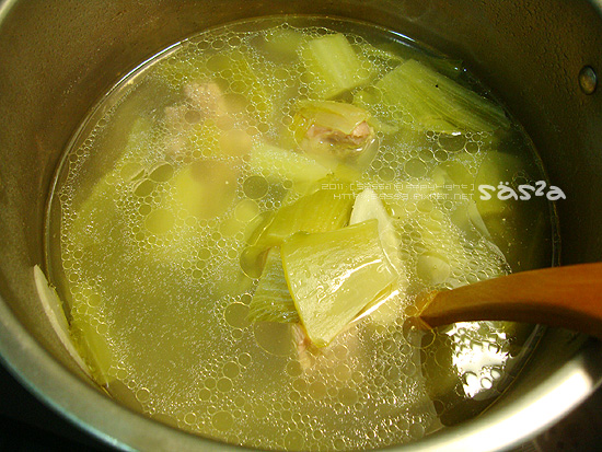 芥菜雞湯
