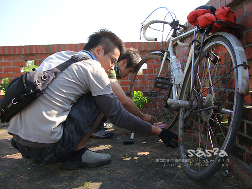 路邊撿到一台車