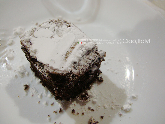 苦甜巧克力蛋糕