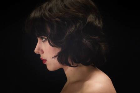 undertheskin_03.jpg