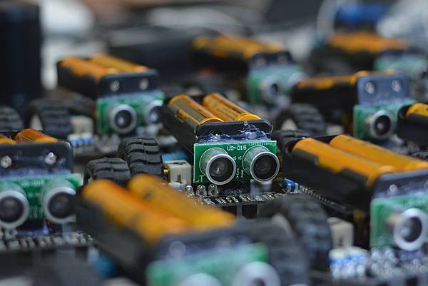 報名Python課程讓你迎接新世代,未來將不會被機器人取代!! 報名Python課程讓你迎接新世代,未來將不會被機器人取代!!