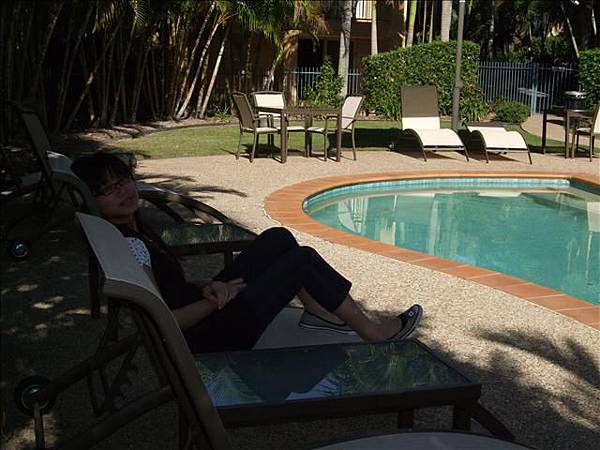 房間外的小游泳池