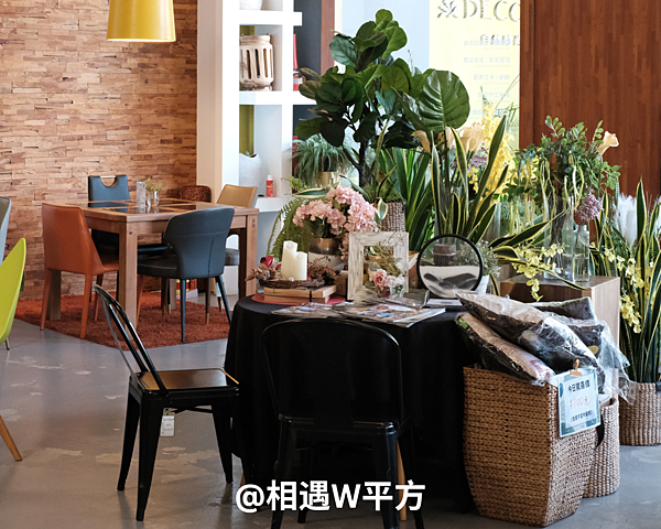 【台中美食】犀牛咖啡Rhino Cafe 結合室內設計的複合式咖啡廳 異國風格早午餐 不限時咖啡廳 空間租借 (12)