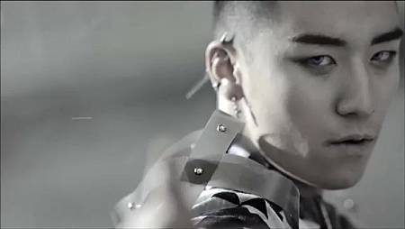 BIGBANG - MONSTER M_V_(360p)6