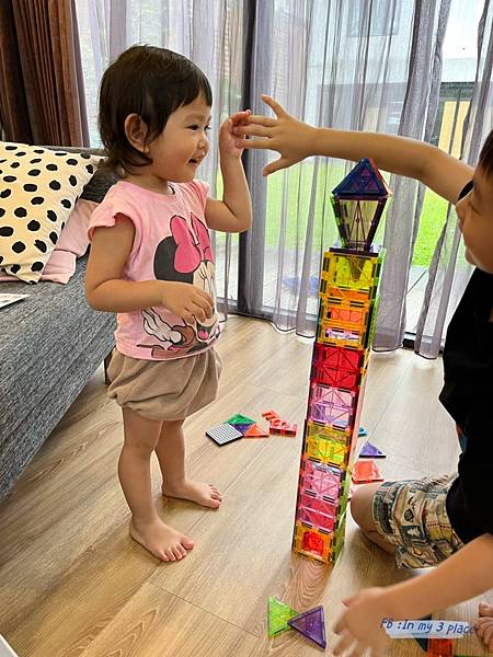 【i-smart】美國豪華彩色透光磁力積木片,彩窗磁力片好看