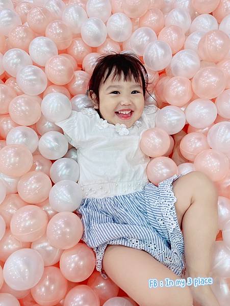 育兒 全新貝兒絲咖啡零死角開放式遊戲區,飲料喝到飽,外