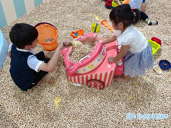 育兒 全新貝兒絲咖啡零死角開放式遊戲區,飲料喝到飽,外