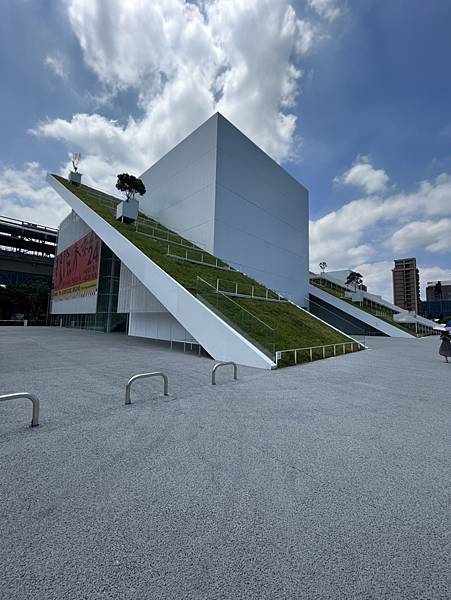 桃園市兒童美術館開館展<探險未來>