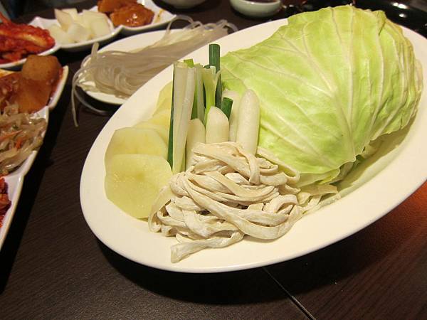 紅通通韓味鍋物 紅通通韓味鍋物
