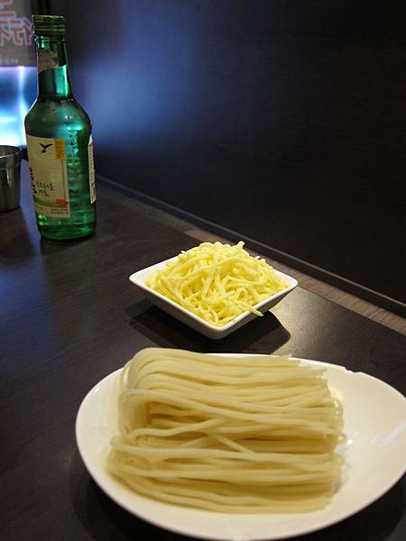 紅通通韓味鍋物 紅通通韓味鍋物