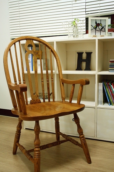 橡木扶手椅(2700).jpg 橡木扶手椅(2700).jpg