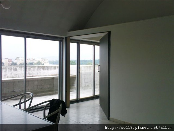 Le Corbusier apartment-0.JPG