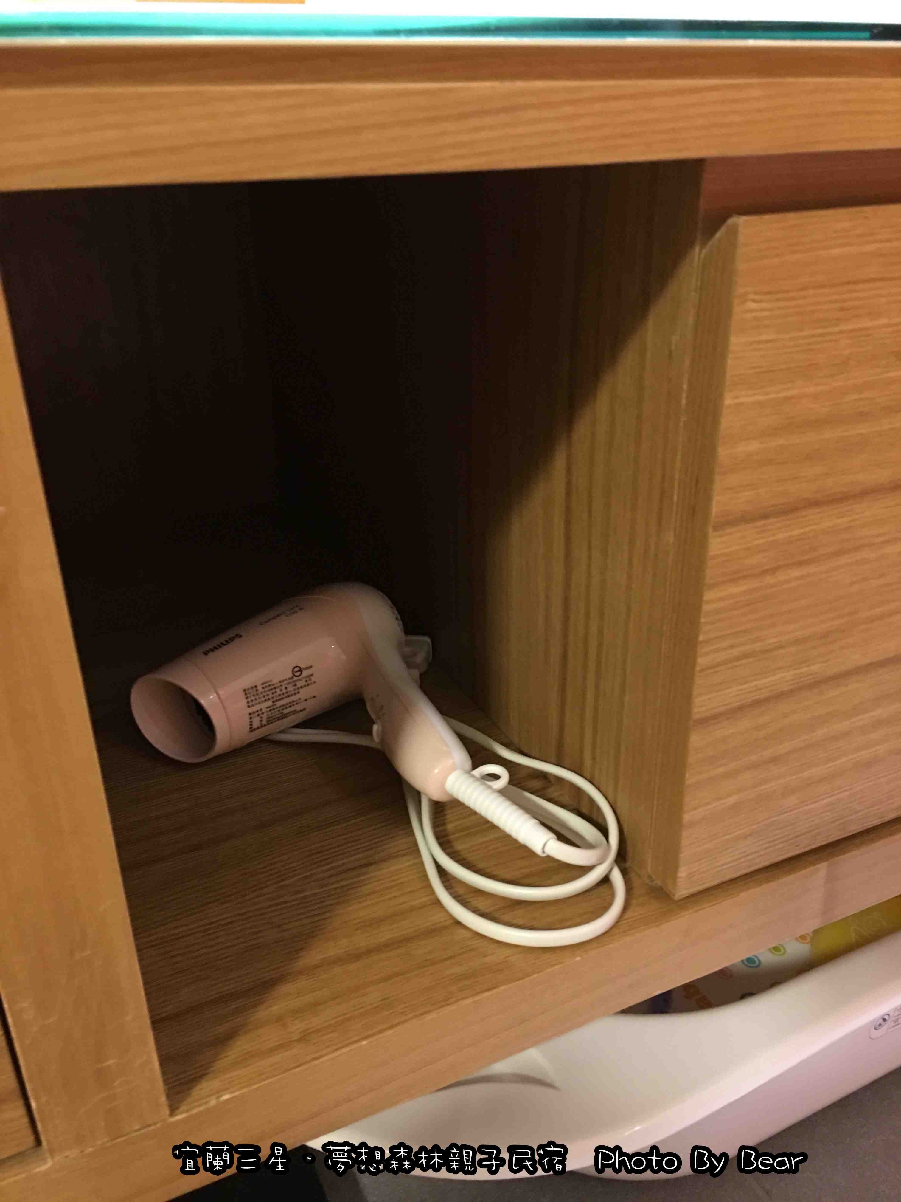 128-001.jpg 128-001.jpg