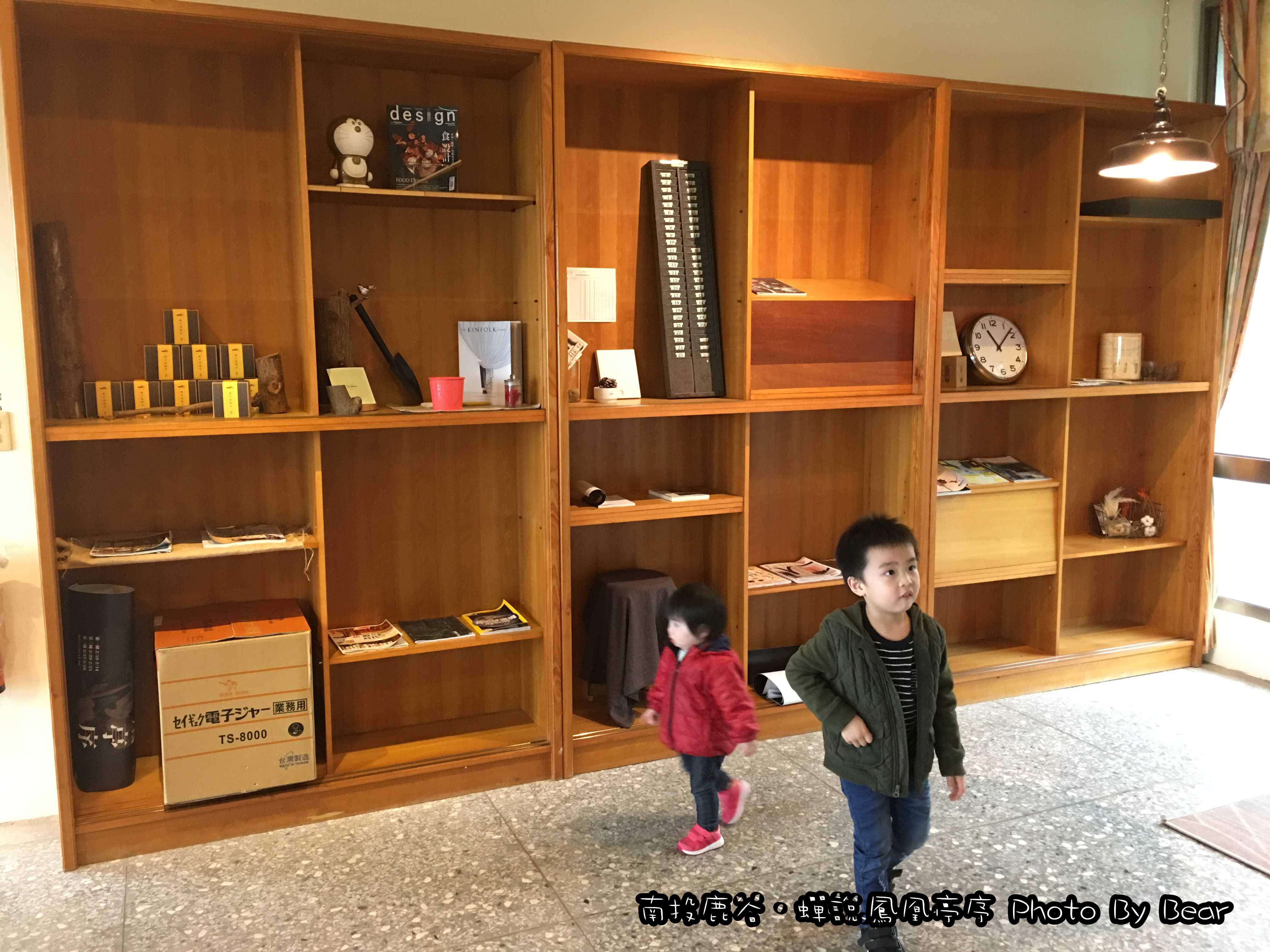 000-004.jpg 000-004.jpg