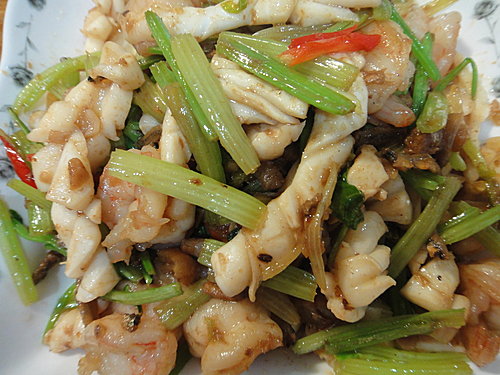 芹菜炒花枝蝦仁 薇菈61號幸福 痞客邦 芹菜炒花枝蝦仁 薇菈61號幸福 痞客邦