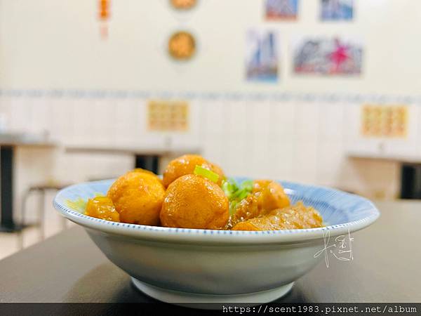 激推【半食記】高雄美食「富廚港式小館」香港茶餐廳推薦，咖哩豬