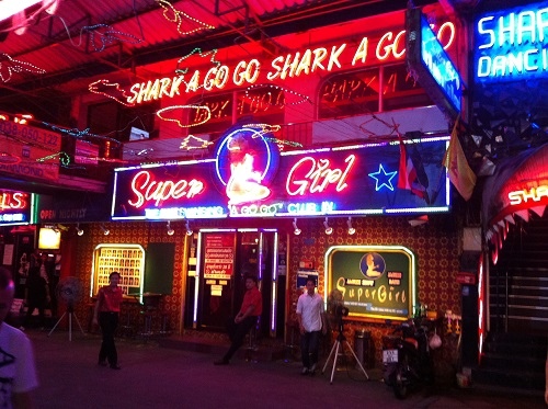 芭達雅super girl gogobar 