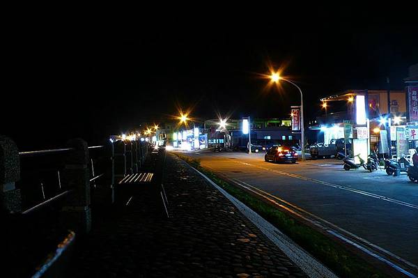 綠島街上的夜景