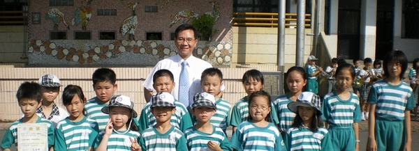 98063002.JPG 98063002.JPG