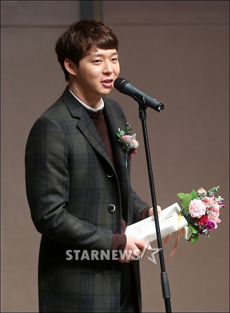 141209 starnews-2.jpg