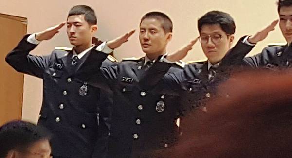 170406 AktfTv5xq-3