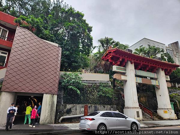 基隆信二防空洞 (2).jpg