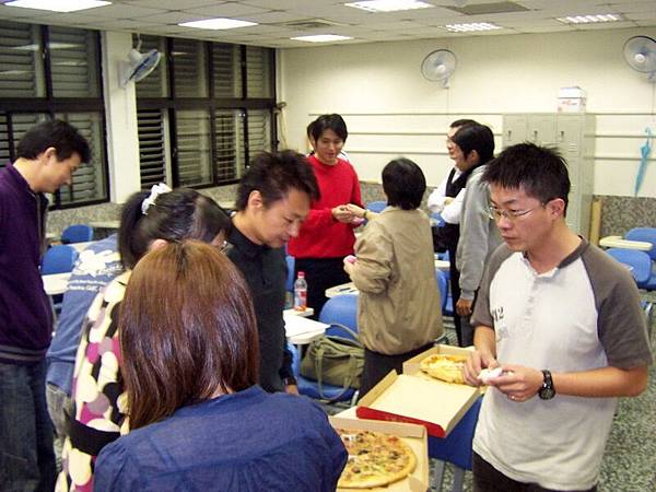 【2009/12】餓鬼出籠，開始瓜分