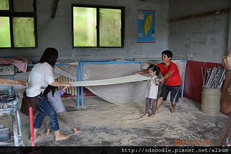 石碇附幼班親會-參觀體驗手工-麵線 (7).jpg