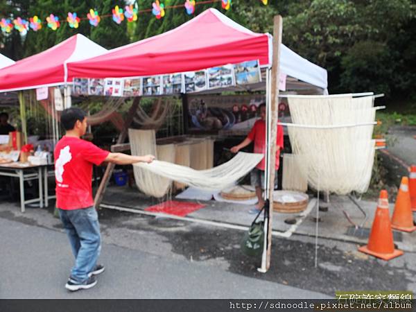 手工麵線展售圖片記錄-石碇華梵大學校慶DSCF1338