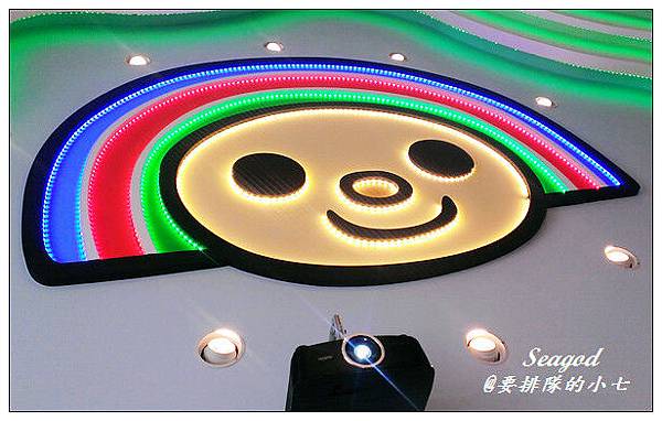 要排隊的小七 要排隊的小七