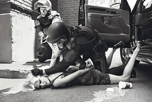 state-of-emergency-by-steven-meisel-1