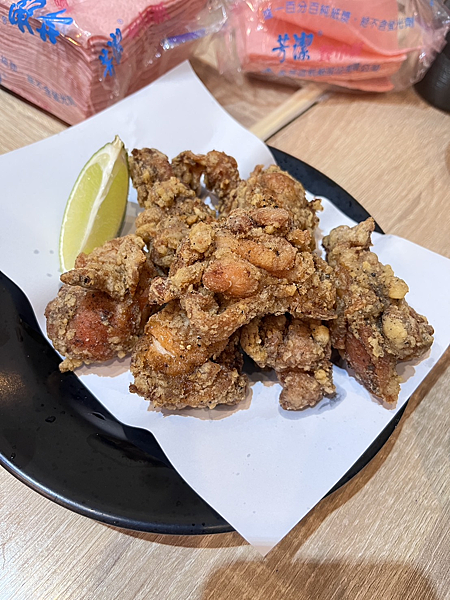 【西門】-三味食堂 超肥美巨大生魚片 握壽司 酥脆炸蝦天婦羅 【西門】-三味食堂 超肥美巨大生魚片 握壽司 酥脆炸蝦天婦羅