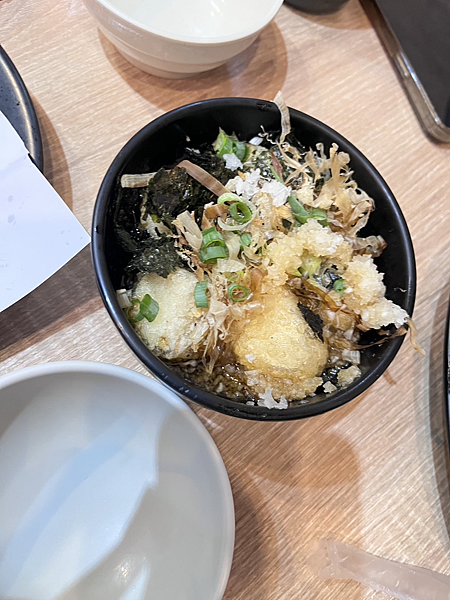 【西門】-三味食堂 超肥美巨大生魚片 握壽司 酥脆炸蝦天婦羅 【西門】-三味食堂 超肥美巨大生魚片 握壽司 酥脆炸蝦天婦羅