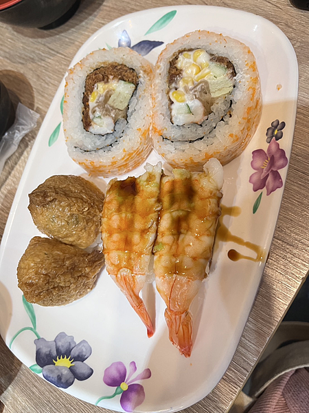 【西門】-三味食堂 超肥美巨大生魚片 握壽司 酥脆炸蝦天婦羅 【西門】-三味食堂 超肥美巨大生魚片 握壽司 酥脆炸蝦天婦羅