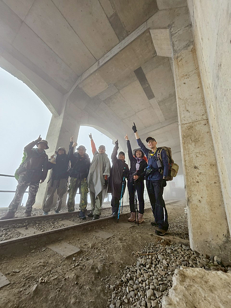 【新阿溪縱走】 阿里山眠月線 石猴車站 水樣森林 杉林溪
