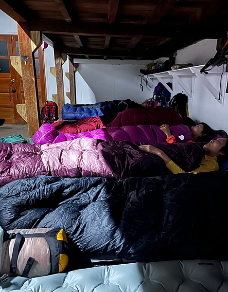 【百岳】-雪主東 七卡山莊 369鄰時營地 369山屋維修中 【百岳】-雪主東 七卡山莊 369鄰時營地 369山屋維修中